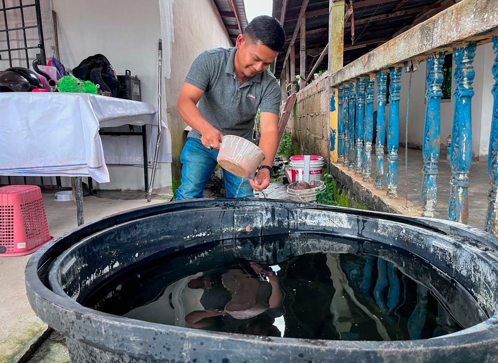 150 residents of RKT Kesedar plead for clean water supply