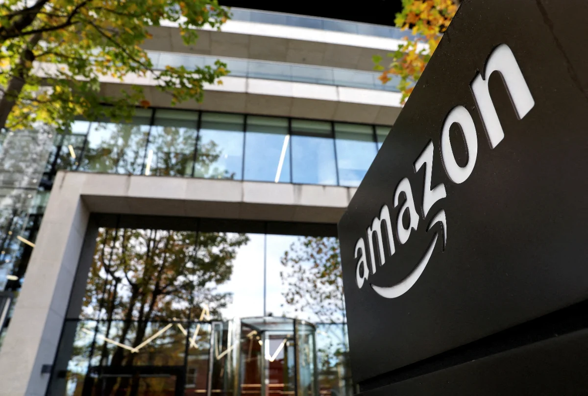 2026-02-25T133847Z_936951473_RC23LHAS5IJ8_RTRMADP_3_SPAIN-ANTITRUST-APPLE-AMAZON