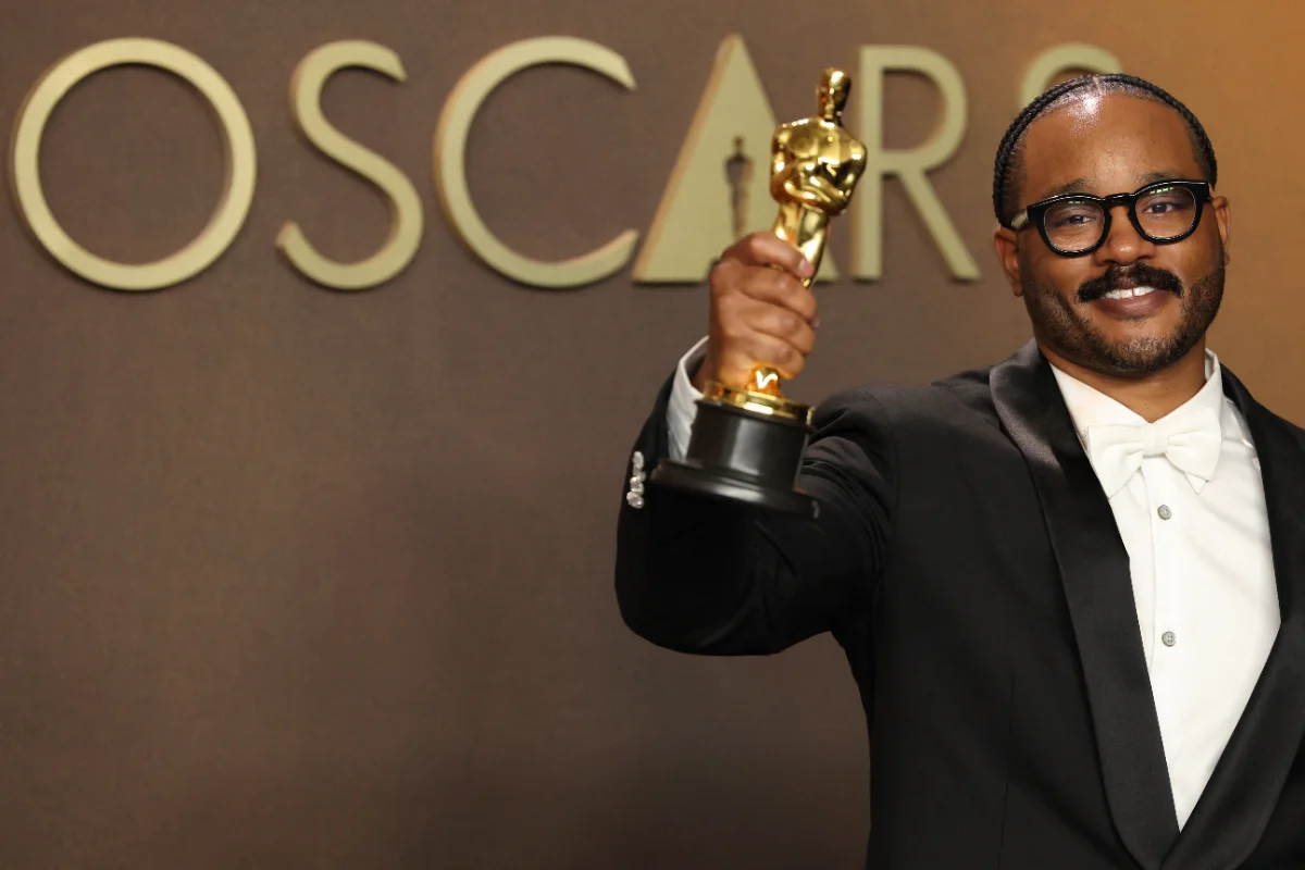 2026-03-16T031018Z_2061158002_HP1EM3G08T438_RTRMADP_3_AWARDS-OSCARS