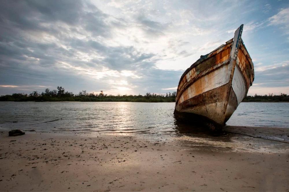 25 killed in boat accident in Bangladesh: police 25 killed in boat accident in Bangladesh: police