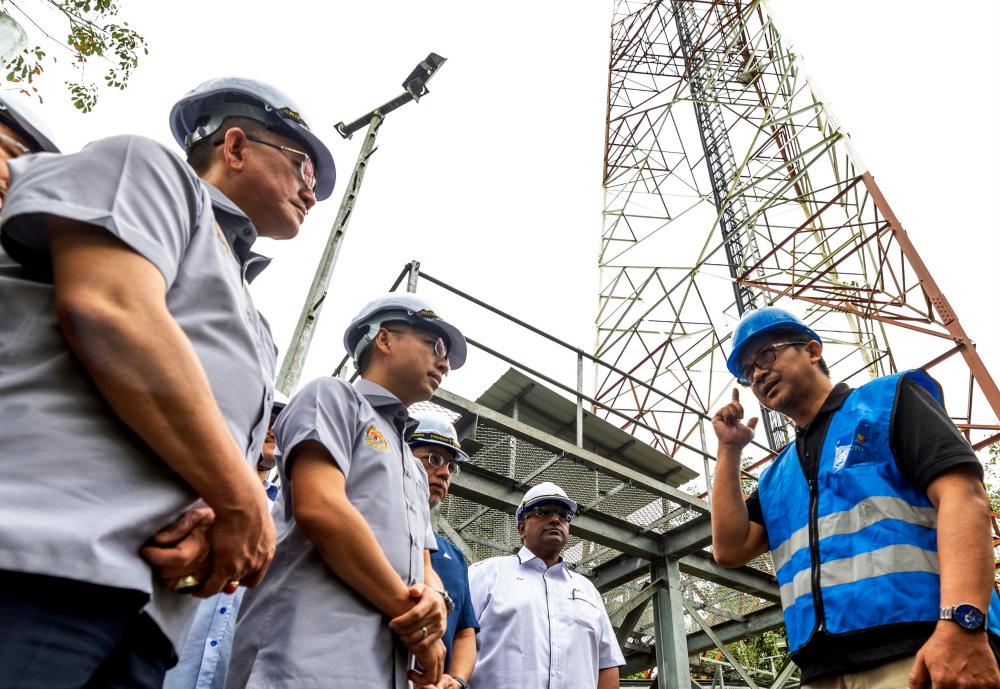 350 menara telekomunikasi terjejas banjir dinaik taraf sejak 2014 350 menara telekomunikasi terjejas banjir dinaik taraf sejak 2014