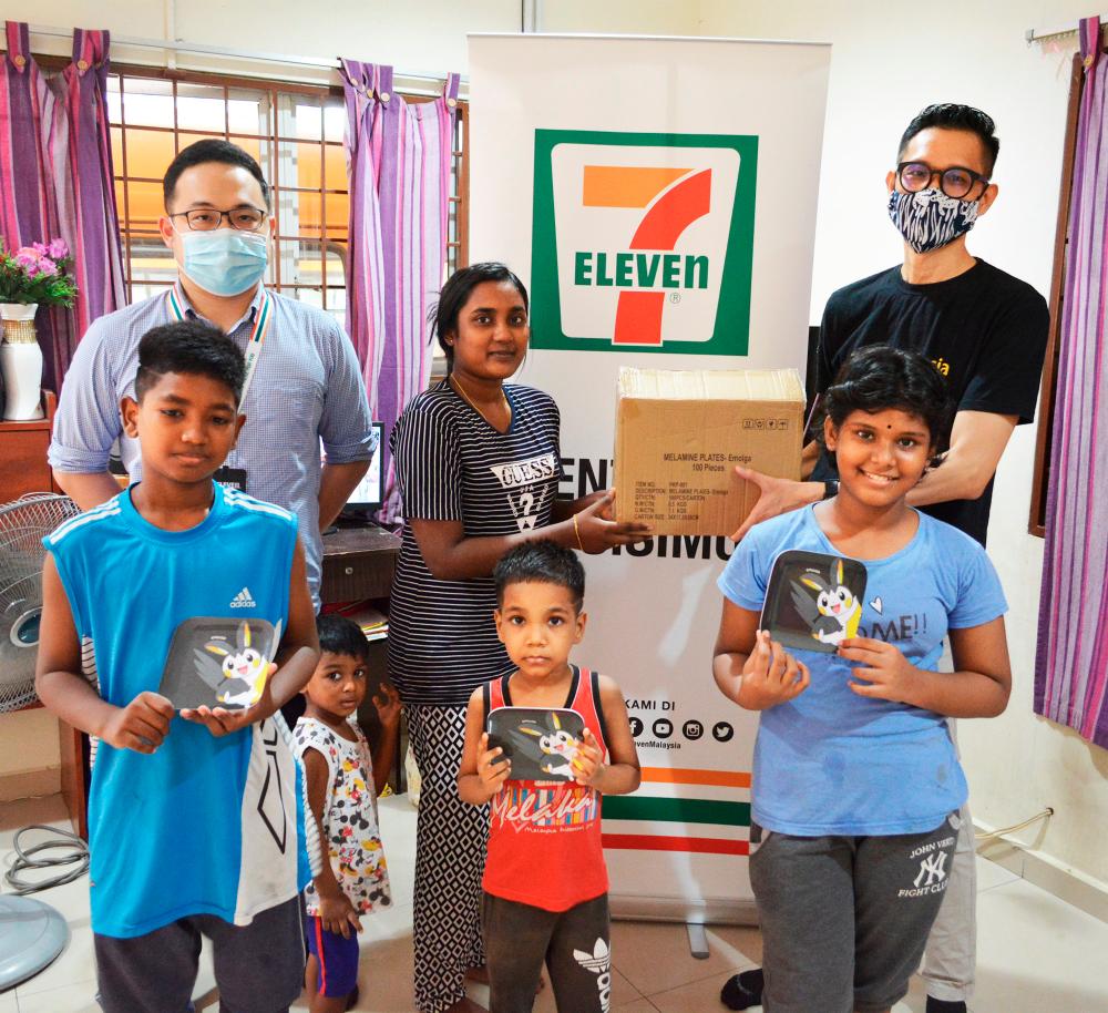 7-Eleven brings joy to less fortunate kids in conjunction with World Childrenâs Day 7-Eleven brings joy to less fortunate kids in conjunction with World Childrenâs Day