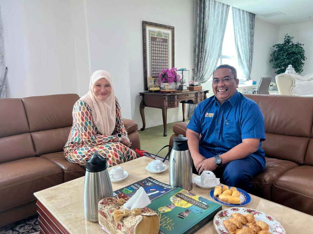 ADUN Sungai Tiang umum letak jawatan sebagai Exco Kerajaan Negeri Kedah ADUN Sungai Tiang umum letak jawatan sebagai Exco Kerajaan Negeri Kedah