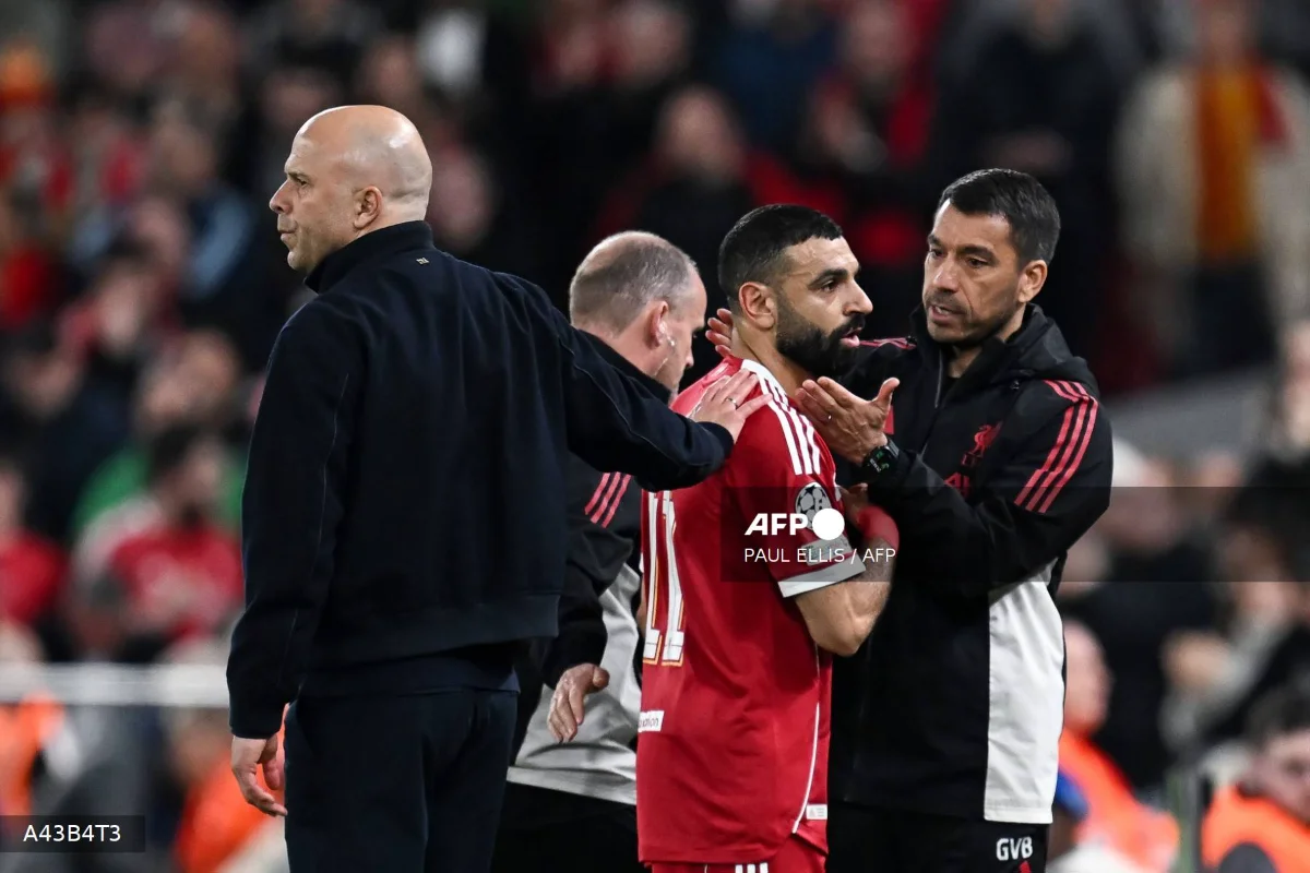 Liverpool suffer Salah blow in chase for Champions League