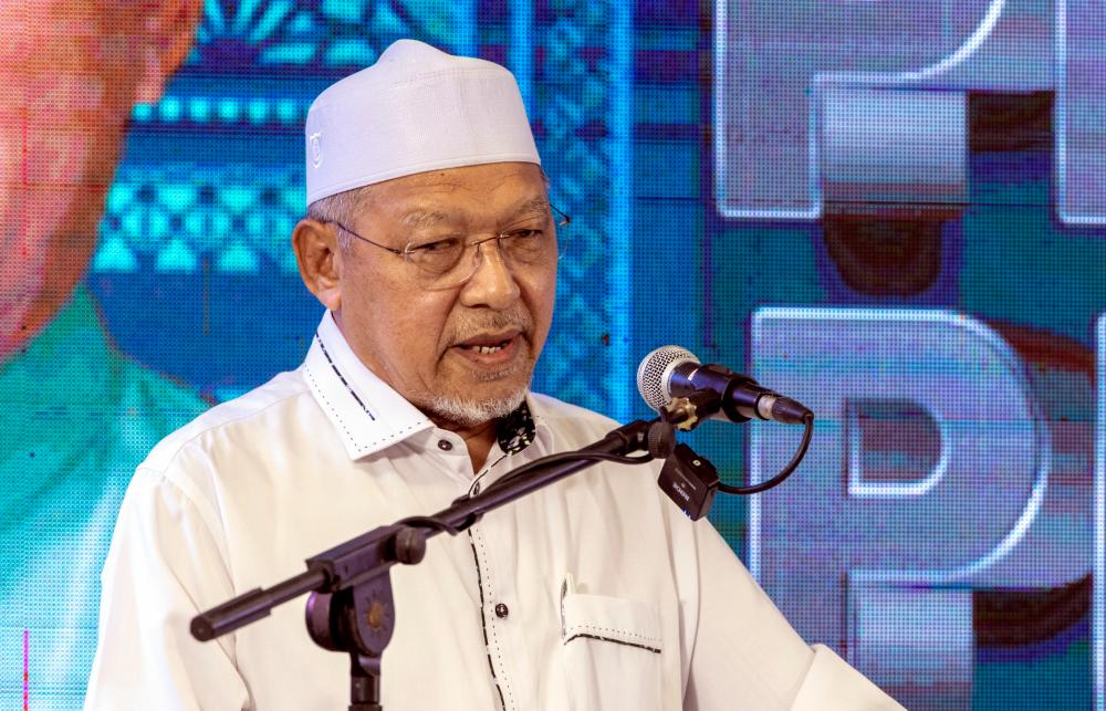 Ahmad Yakob hopes new govt maintains good relations for the sake of Kelantan people Ahmad Yakob hopes new govt maintains good relations for the sake of Kelantan people