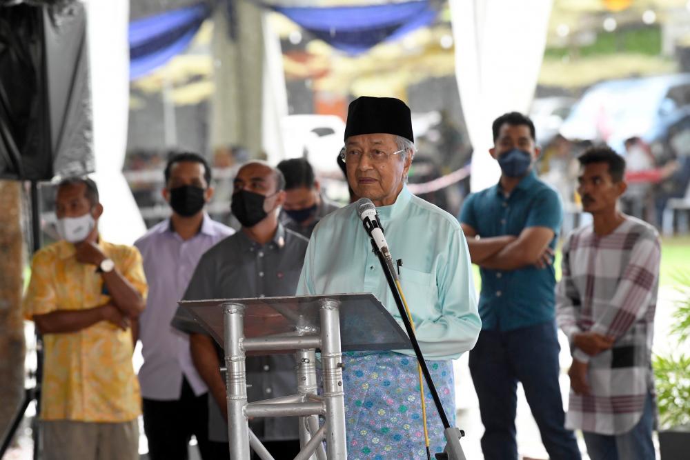Ahmad Zahid worried about criminal cases filed against him: Dr M