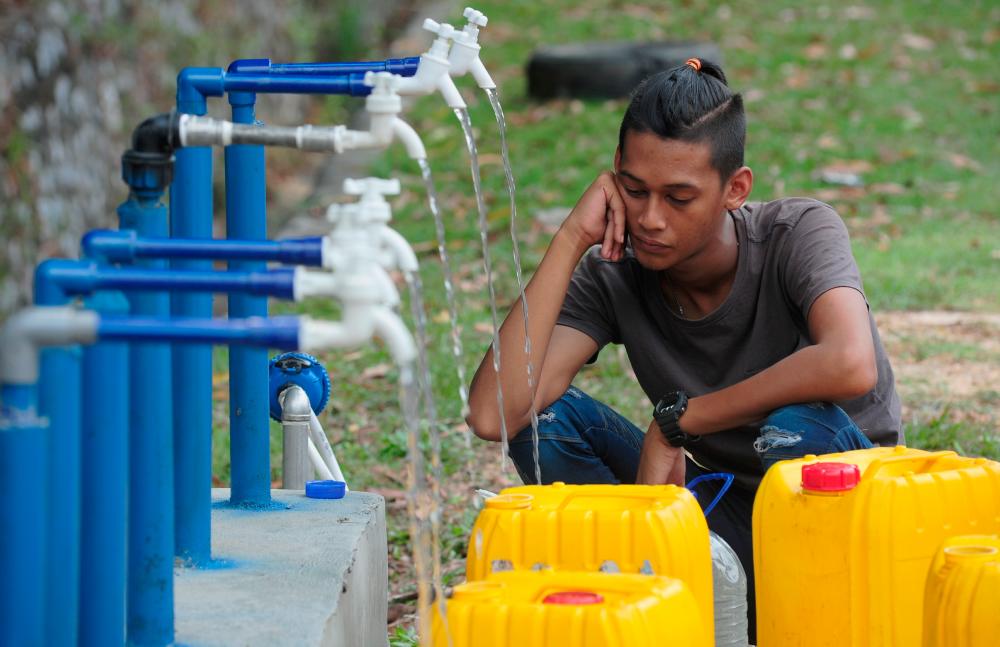 Air Selangor: Over 400 areas to face water supply disruptions Air Selangor: Over 400 areas to face water supply disruptions