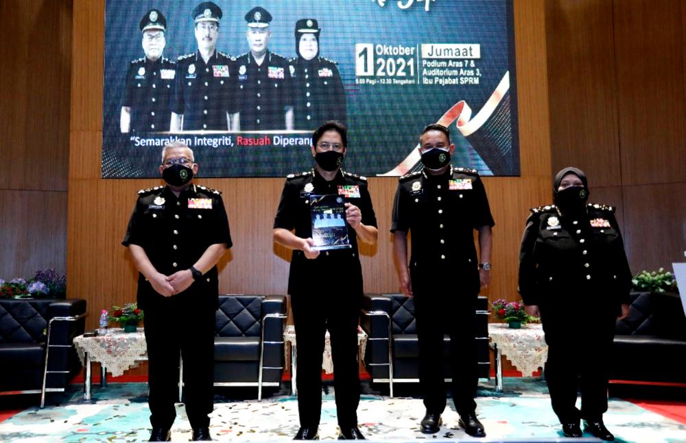 Akta Pembiayaan Dana Politik jadi panduan SPRM kategorikan rasuah - Azam