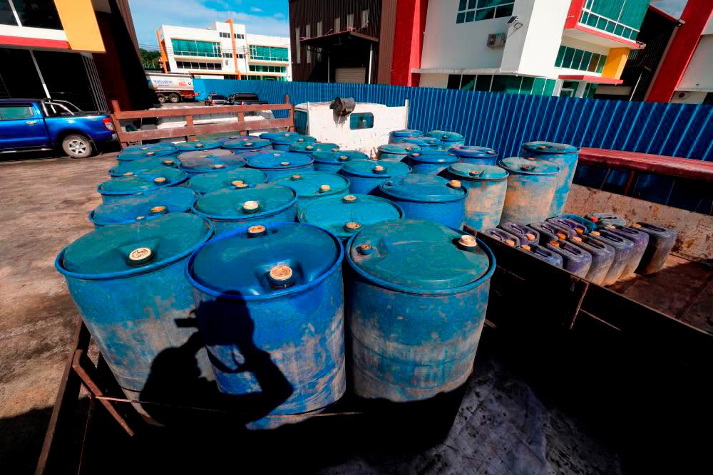 Aktiviti penyelewengan minyak diesel bersubsidi di Chenderiang tumpas