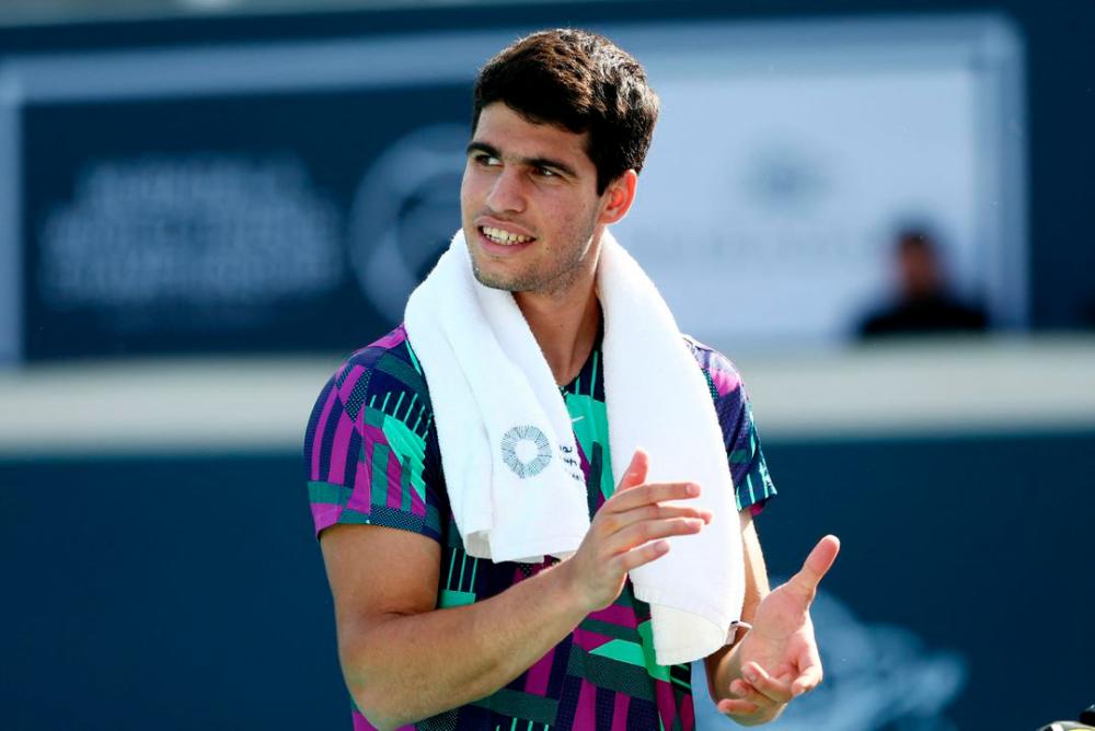 Alcaraz to miss Australian Open due to leg injury Alcaraz to miss Australian Open due to leg injury