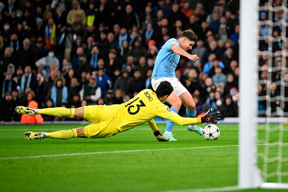 Alvarez fills Haaland’s shoes as Man City see off Sevilla Alvarez fills Haaland’s shoes as Man City see off Sevilla