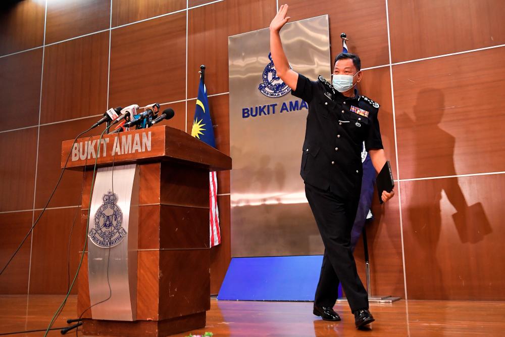 âAmend law to allow non-politician to head Police Force Commissionâ