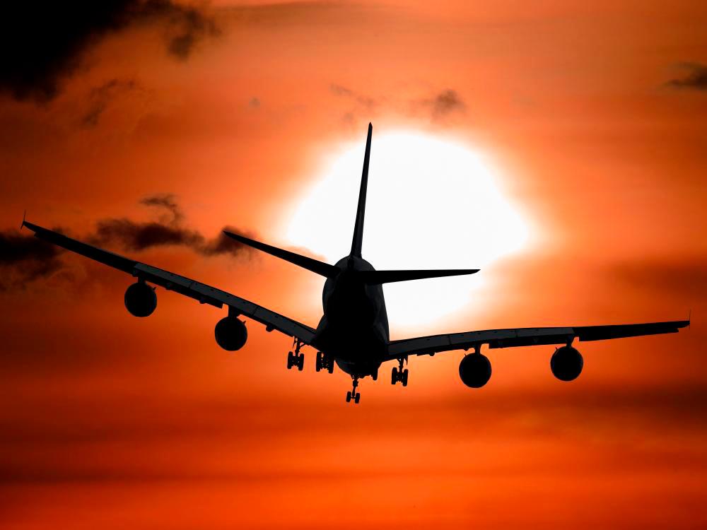 Ancaman bom: Pesawat Azur Air Rusia terpaksa dilencongkan ke Uzbekistan Ancaman bom: Pesawat Azur Air Rusia terpaksa dilencongkan ke Uzbekistan