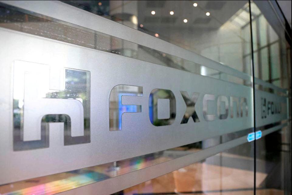 Apple supplier Foxconn apologises for hiring blunder at Covid-hit China plant Apple supplier Foxconn apologises for hiring blunder at Covid-hit China plant