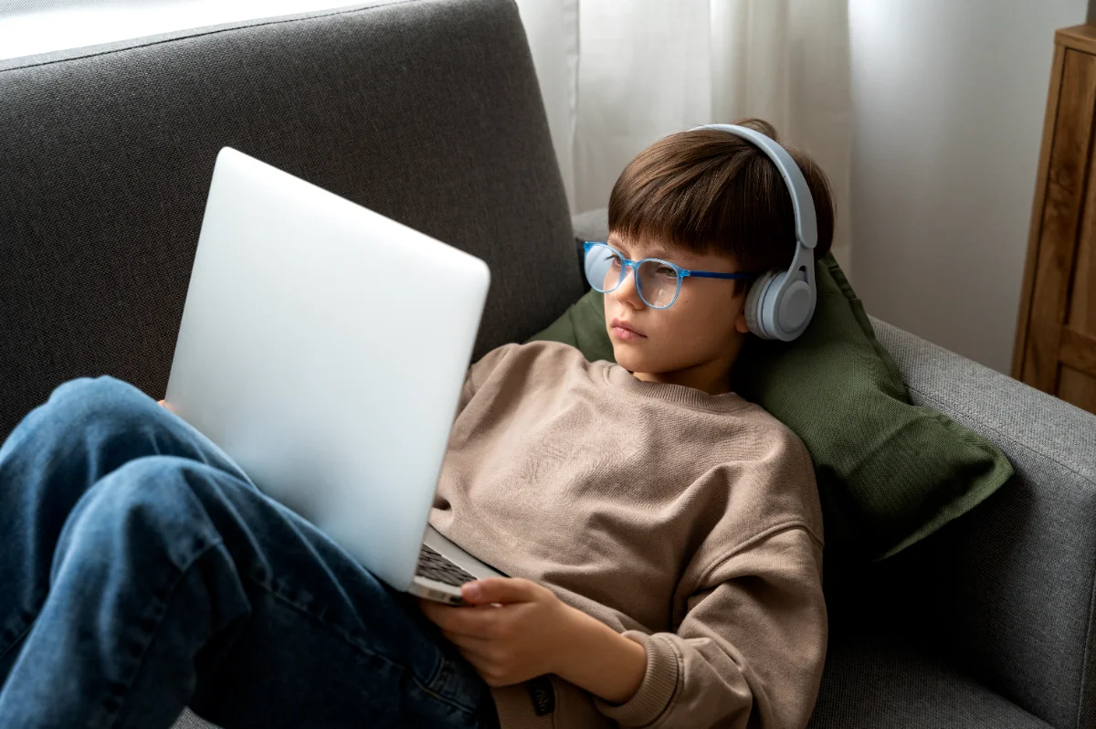Australians_turn_to_VPNs_as_new_online_age_restrictions_take_effect Australians turn to VPNs as new online age restrictions take effect