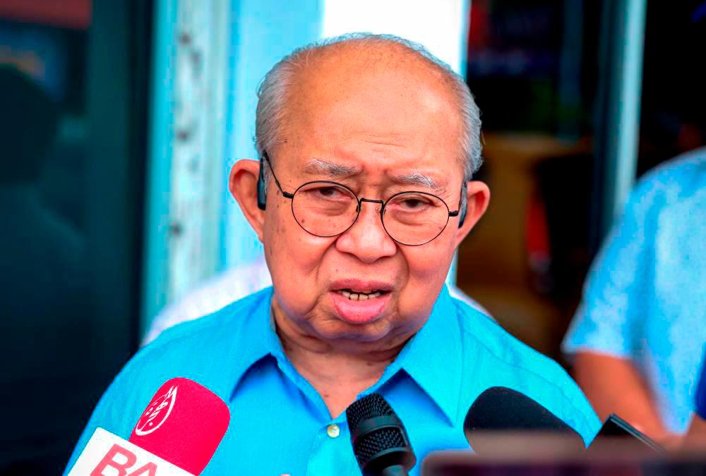 BN’s election petition rejected, Bersatu’s Mohd Azizi keeps Gua Musang seat