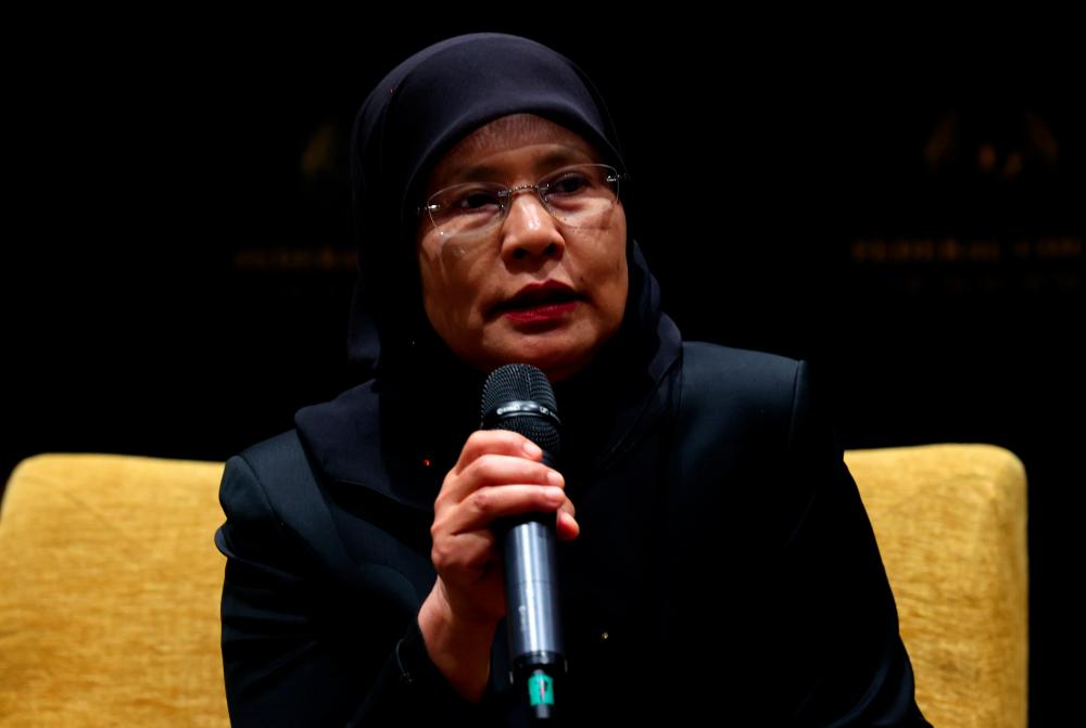 Badan kehakiman alu-alukan penambahbaikan, pindaan akta JAC: Tengku Maimun Badan kehakiman alu-alukan penambahbaikan, pindaan akta JAC: Tengku Maimun