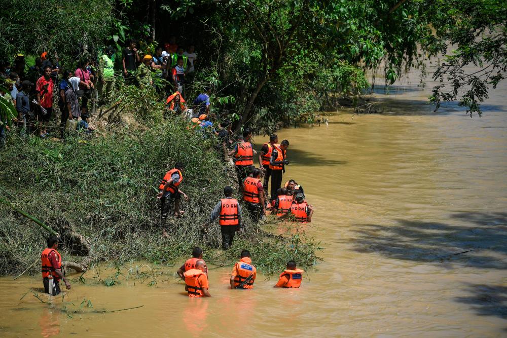 Baling PKOB receives 121 applications to channel aid to flood victims Baling PKOB receives 121 applications to channel aid to flood victims