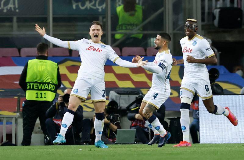 Barcelona wasteful as Napoli hold on to draw 1-1 in Europa League