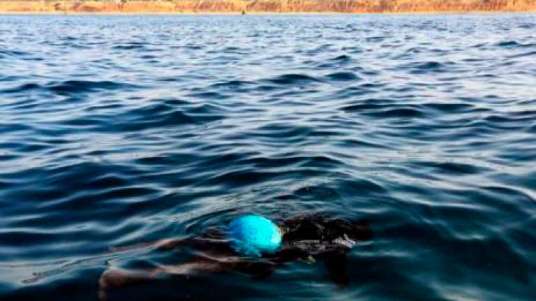 Body of man found floating in sea off Rusukan Kecil Island