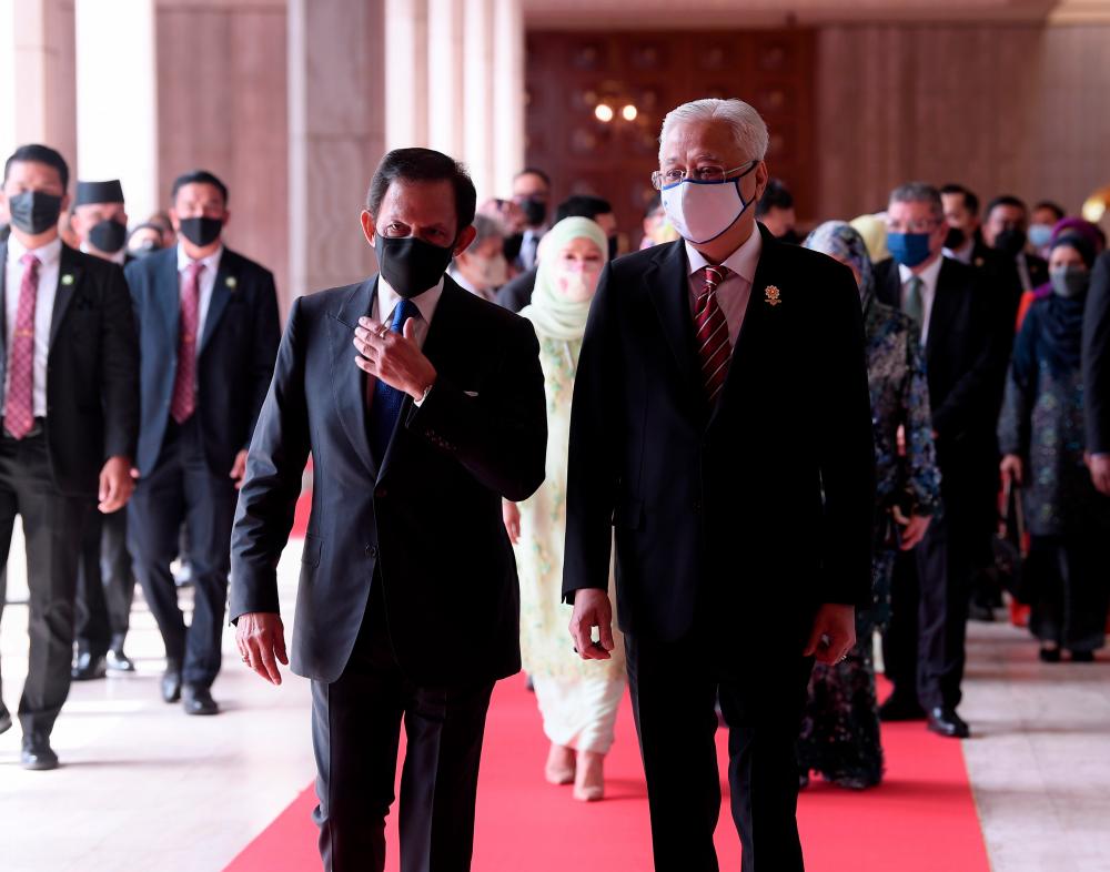 Brunei-Malaysia air, land VTL result of PM’s visit to Brunei (Updated) Brunei-Malaysia air, land VTL result of PM’s visit to Brunei (Updated)