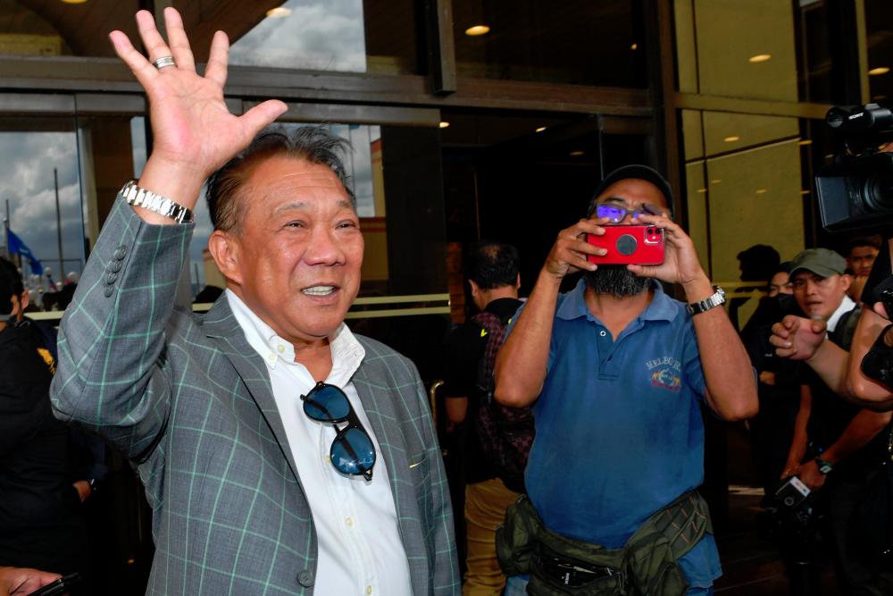 Bung Mokhtar:  ‘Everybody must resign too’
