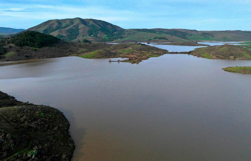 California downpours won’t fix decades of drought: Scientists California downpours won’t fix decades of drought: Scientists