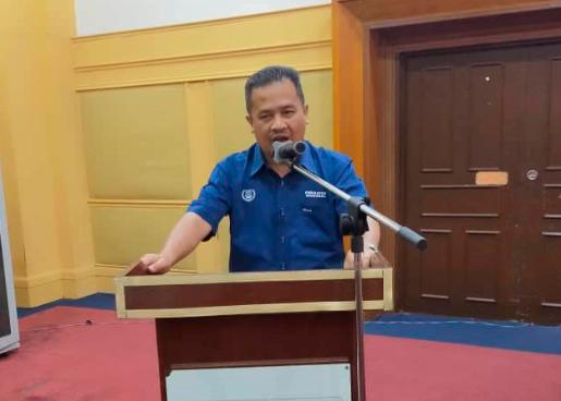 Calon PN Padang Serai beri keterangan kepada polis berhubung kenyataan ‘kerajaan zina’