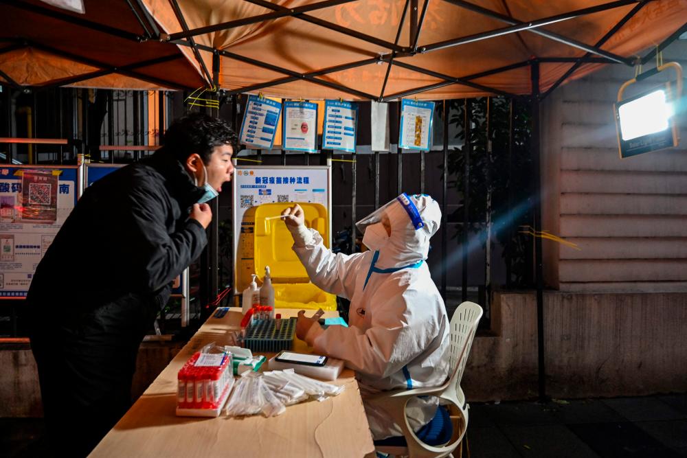 China tackles medical supply snags, price gouging amid Covid fears
