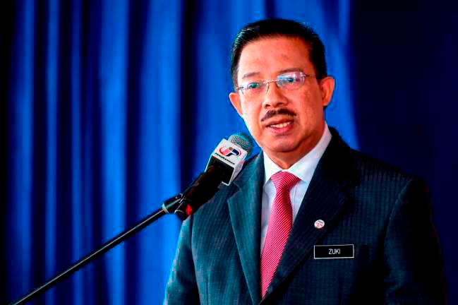 Civil servants must become facilitators of the country's economic: Mohd Zuki
