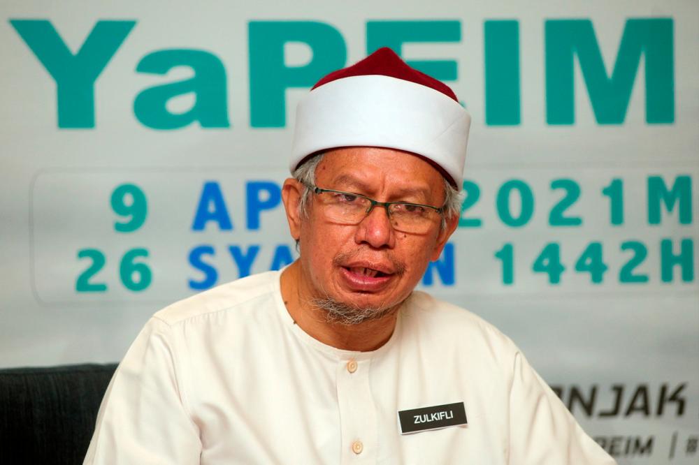 Claims of single mothers seeking aid from church will be investigated - Zulkifli