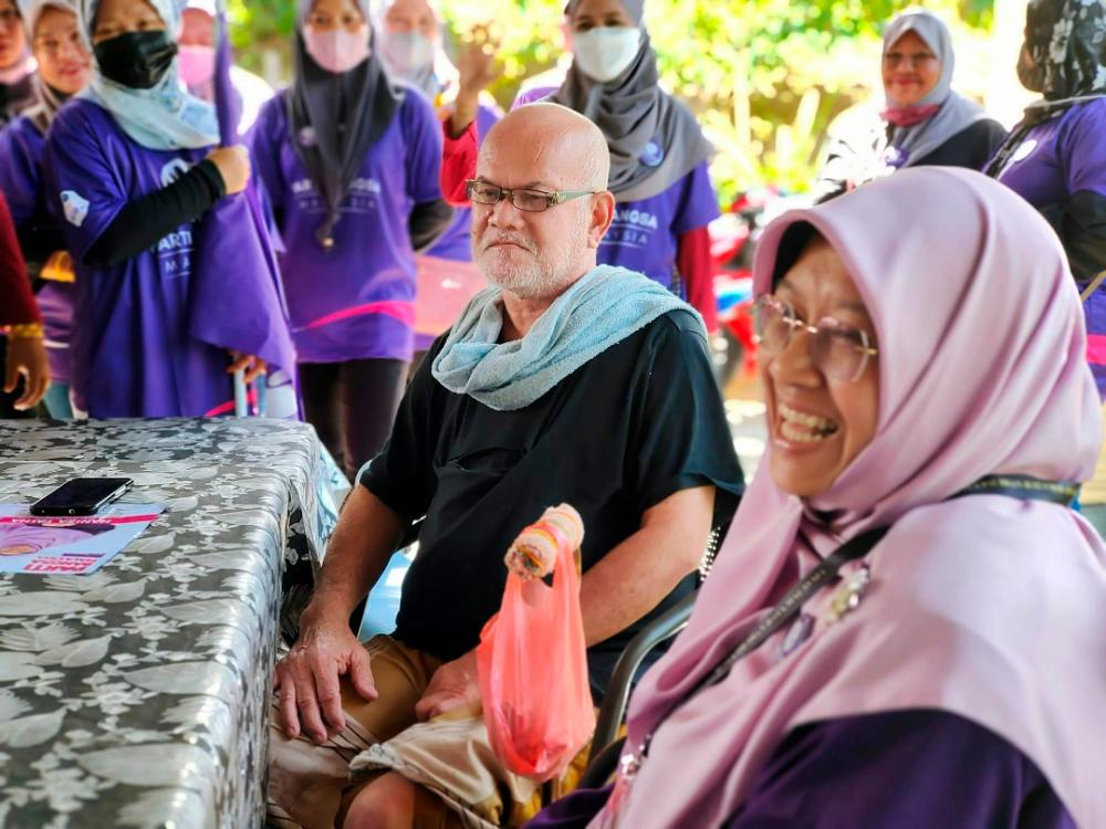 Come out to vote, Haniza urges, amid nationwide signs of political fatigue Come out to vote, Haniza urges, amid nationwide signs of political fatigue