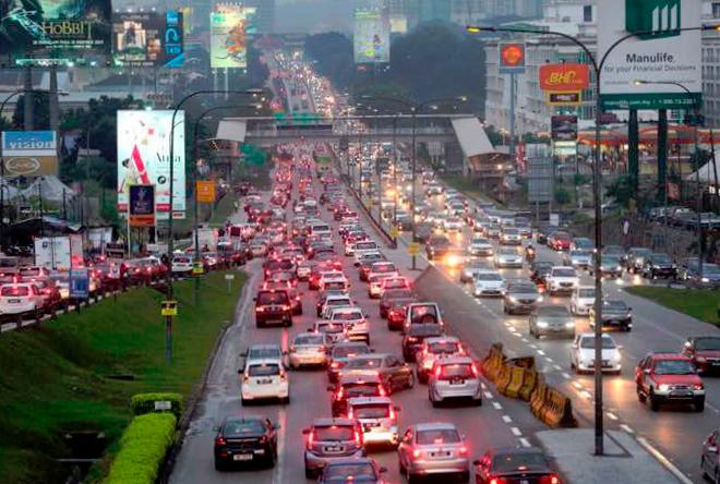 Commuters facing ‘traffic trauma’ Commuters facing ‘traffic trauma’