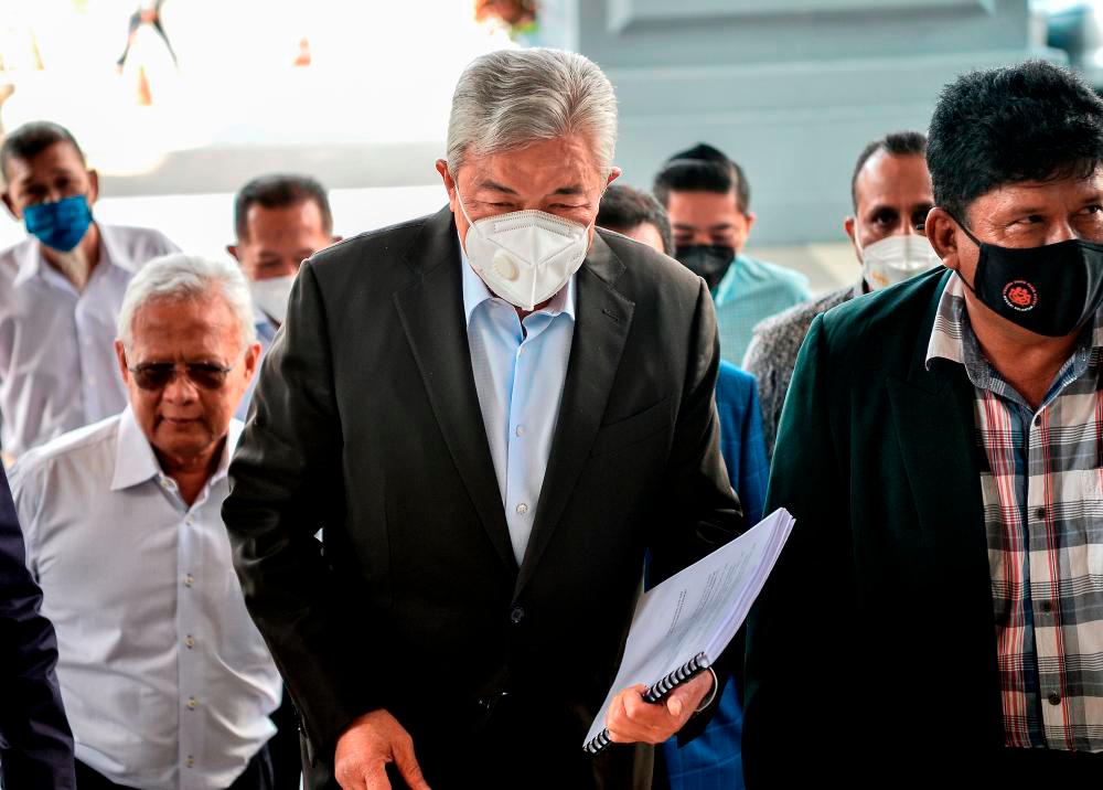 Court dismisses Zahid’s interim injunction bid against Muhyiddin Court dismisses Zahid’s interim injunction bid against Muhyiddin