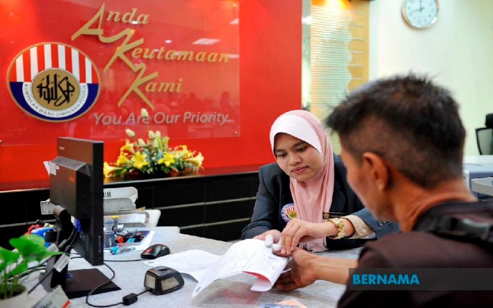 Covid-19: Employers need to emphasise healthcare aspects, SOP compliance - Muhyiddin