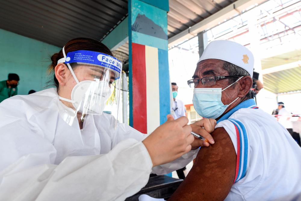 Covid-19: Hampir 90 peratus populasi dewasa terima sekurang-kurangnya satu dos vaksin