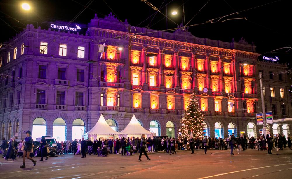 Credit Suisse offers 889m new shares to existing investors 