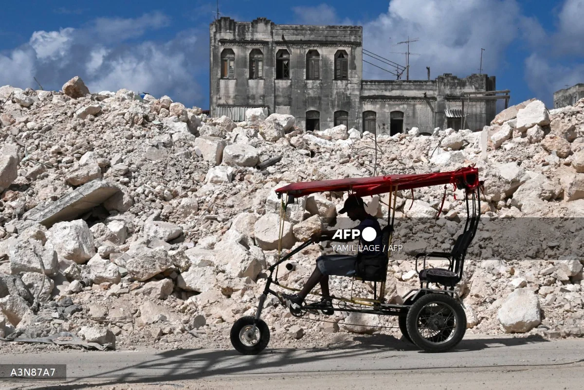 Cuba_vows__unbreakable_resistance__to_US_takeover_threats