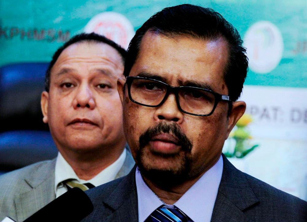 Cuepacs tells lawmakers to stop politicking, help Govât recover economy, contain Covid-19 Cuepacs tells lawmakers to stop politicking, help Govât recover economy, contain Covid-19