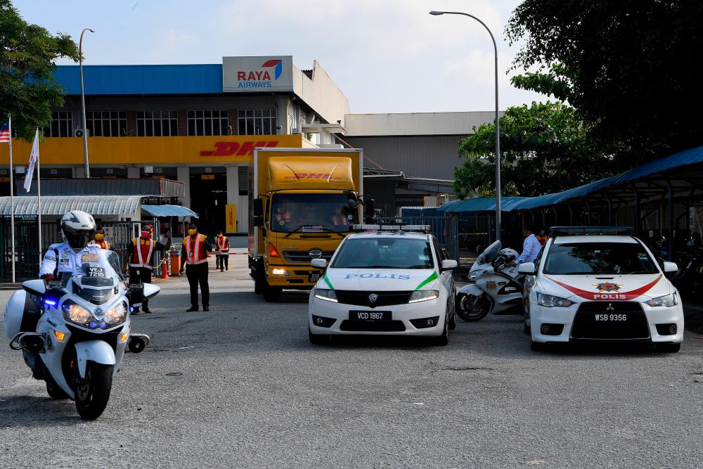 DHL Express delivers US donation of Pfizer-BioNTech vaccine to Malaysia DHL Express delivers US donation of Pfizer-BioNTech vaccine to Malaysia