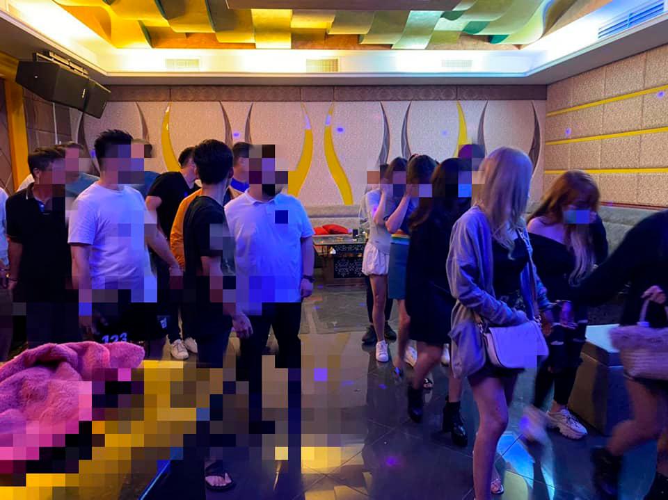 ‘Datuk Seri’ among 25 arrested at drug-fuelled ‘wild party’ in Janda Baik