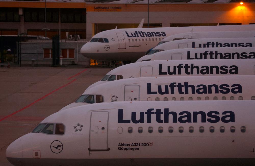 Dead body found at Frankfurt airport in undercarriage of aircraft from Tehran