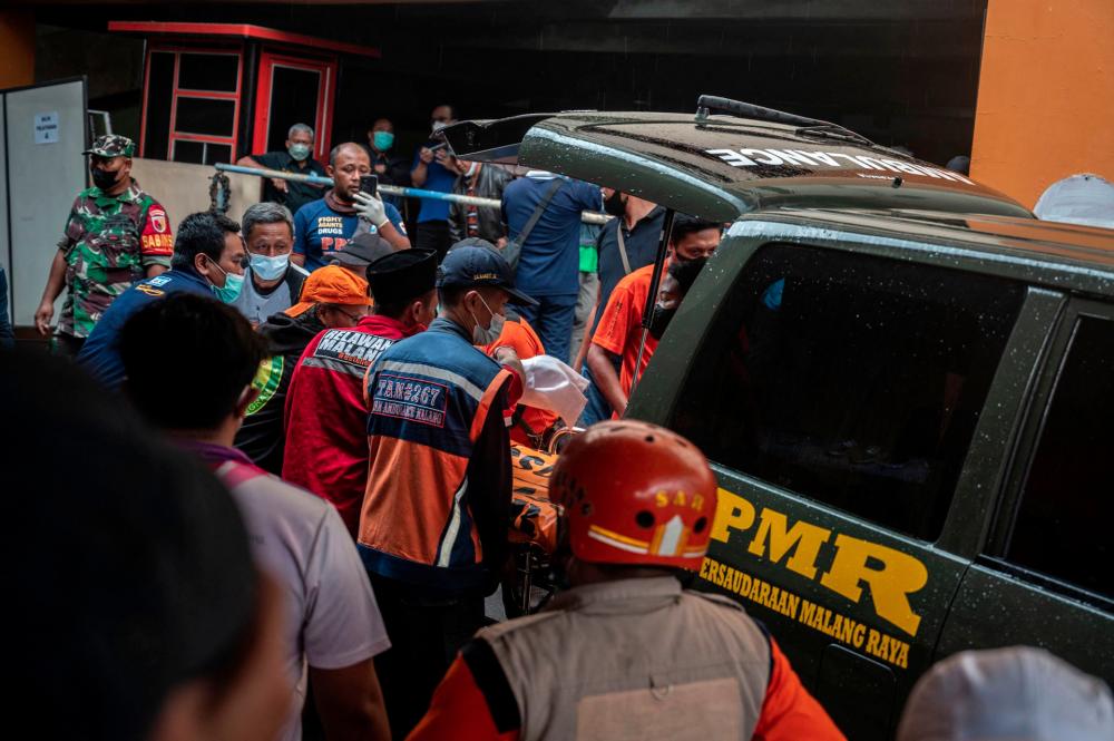 Death toll from Indonesia football riot jumps to 174: Official Death toll from Indonesia football riot jumps to 174: Official