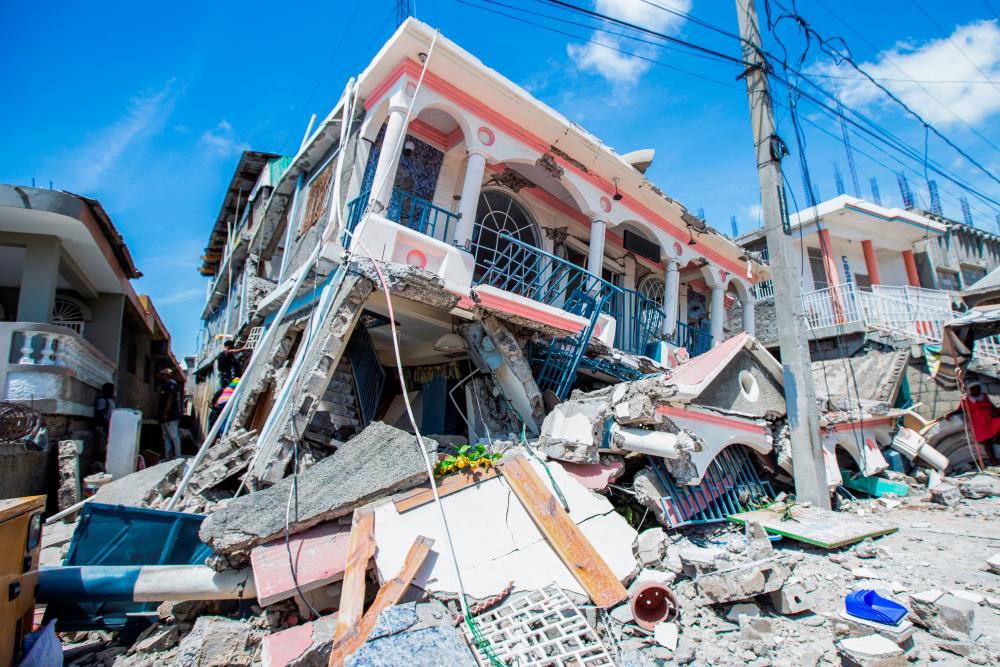 Death toll in Haiti earthquake rises to 1,297 - civil protection service