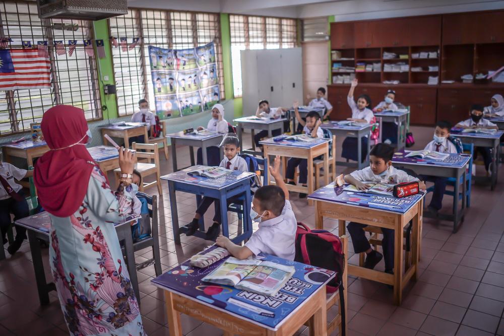 Declining faith in national education curriculum seen through racial, economic polarisation: Educationist Declining faith in national education curriculum seen through racial, economic polarisation: Educationist