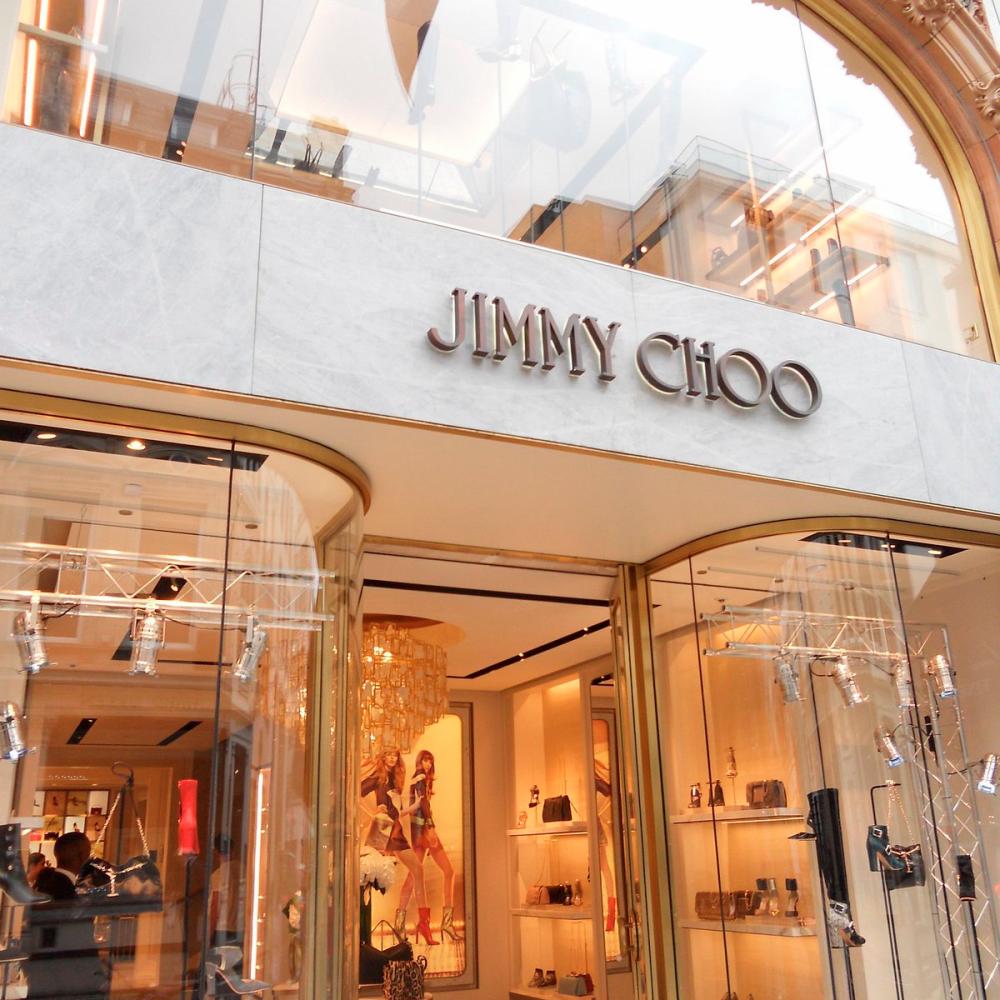 Diamonds on the feet: Jimmy Choo tribute Diamonds on the feet: Jimmy Choo tribute