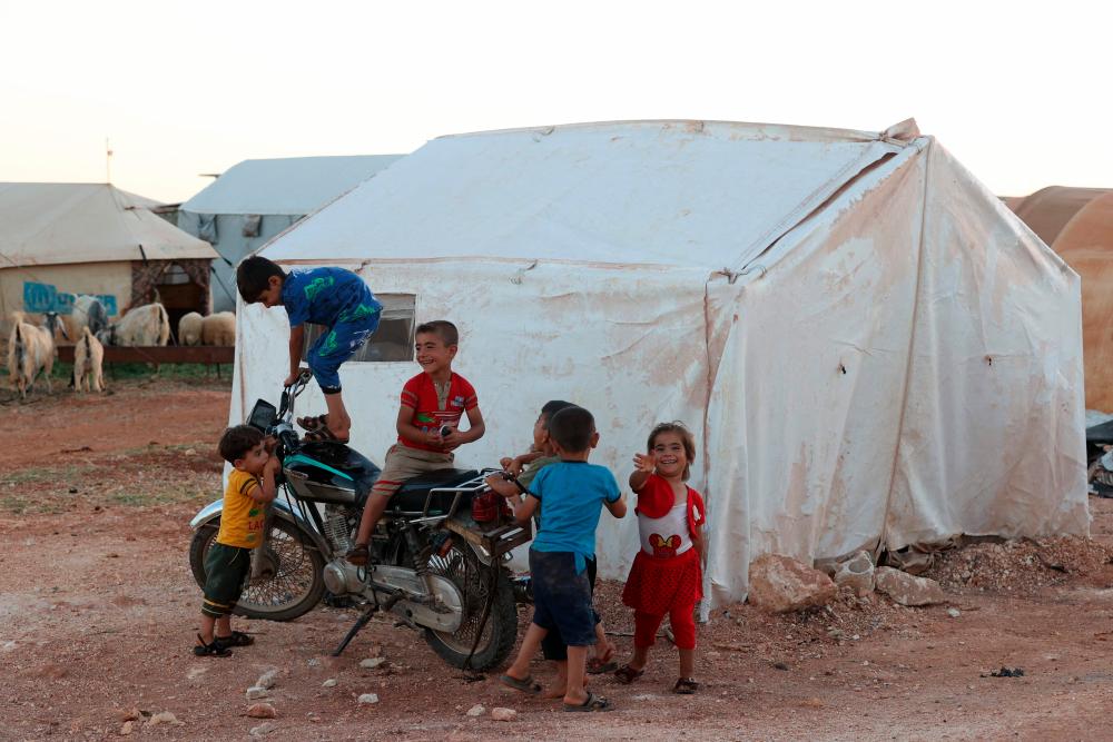 Diplomats seek deal to keep critical Syria aid flowing