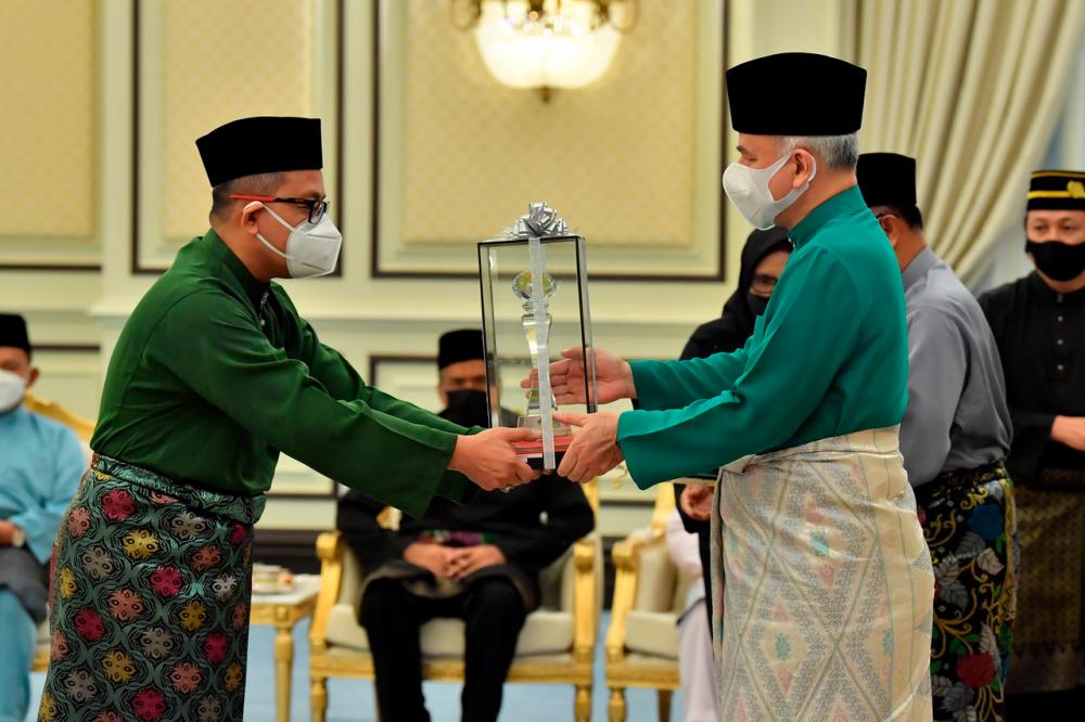 Dr Suhaini named recipient of 2021 Maulidur Rasul Premier Award
