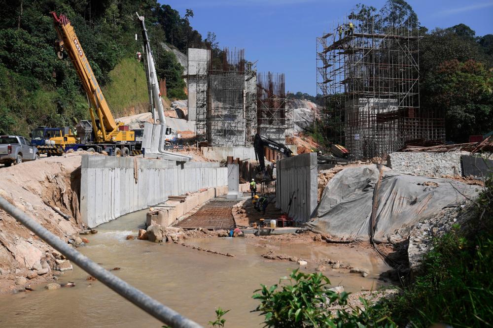 EKVE concessionaire denies being cause of murky water in Sungai Klang