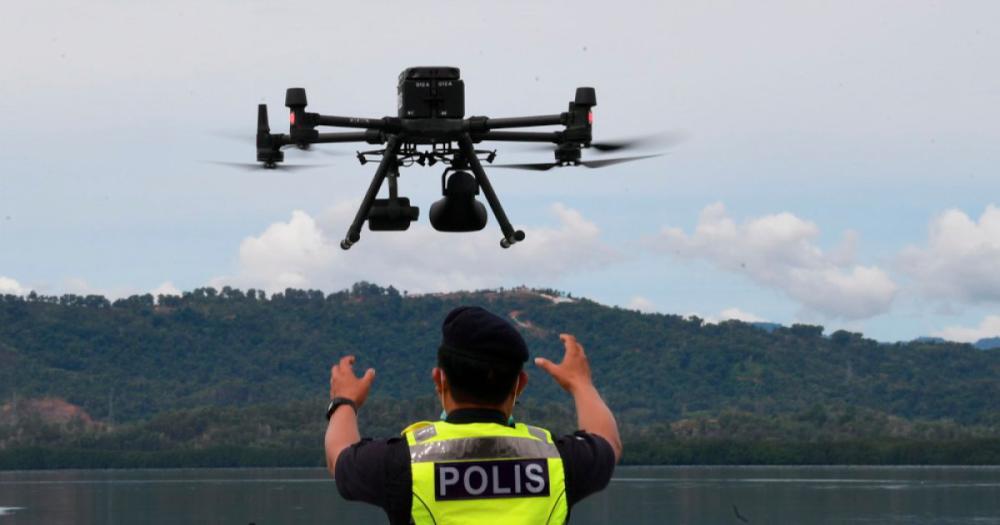 EMCO: Police use drone to monitor SOP compliance in Kampung Penimbawan